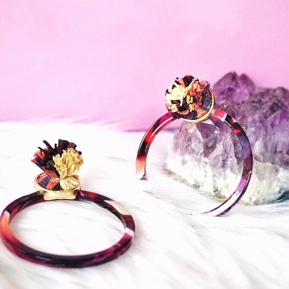 NEW! Acrylic Marble Stud Post Raffia Hoop Earrings - Picture 2 of 9